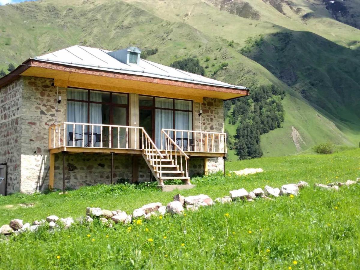 Terkhena Hotel Stepantsminda Exterior photo