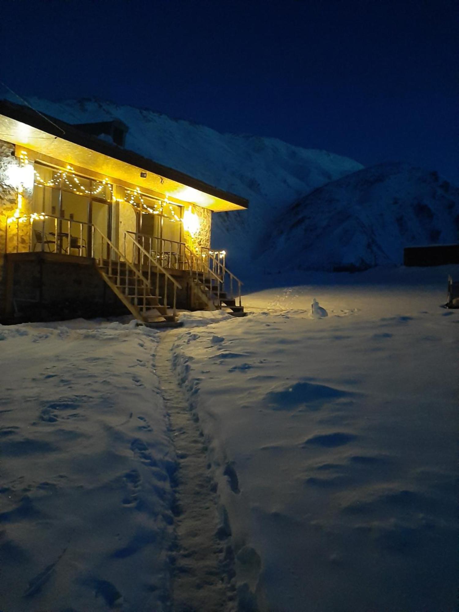 Terkhena Hotel Stepantsminda Exterior photo